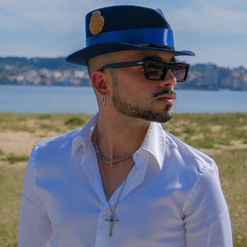 Fotografía de Víctor Oujo, asesor inmobiliario SAFTI