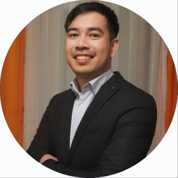 Fotografía de David la Viña, asesor inmobiliario SAFTI