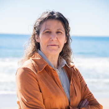 Fotografía de Esther Lagarón, asesora inmobiliario SAFTI