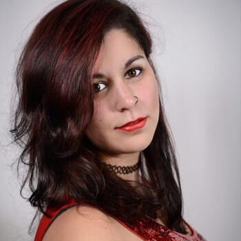 Fotografía de Miriam Carmona, asesora inmobiliario SAFTI