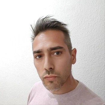 Fotografía de David Najarro, asesor inmobiliario SAFTI
