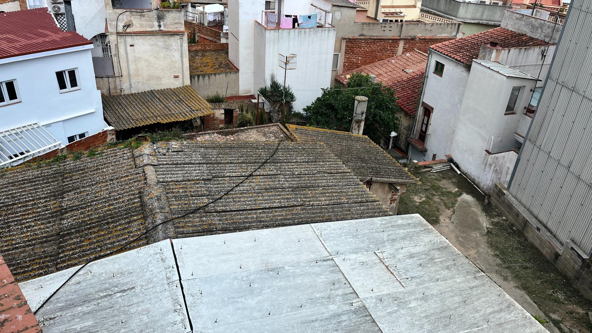 Photo 13 of the listing.