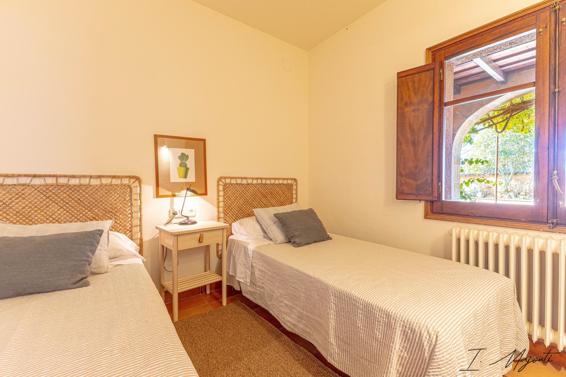 Photo 32 of the listing.