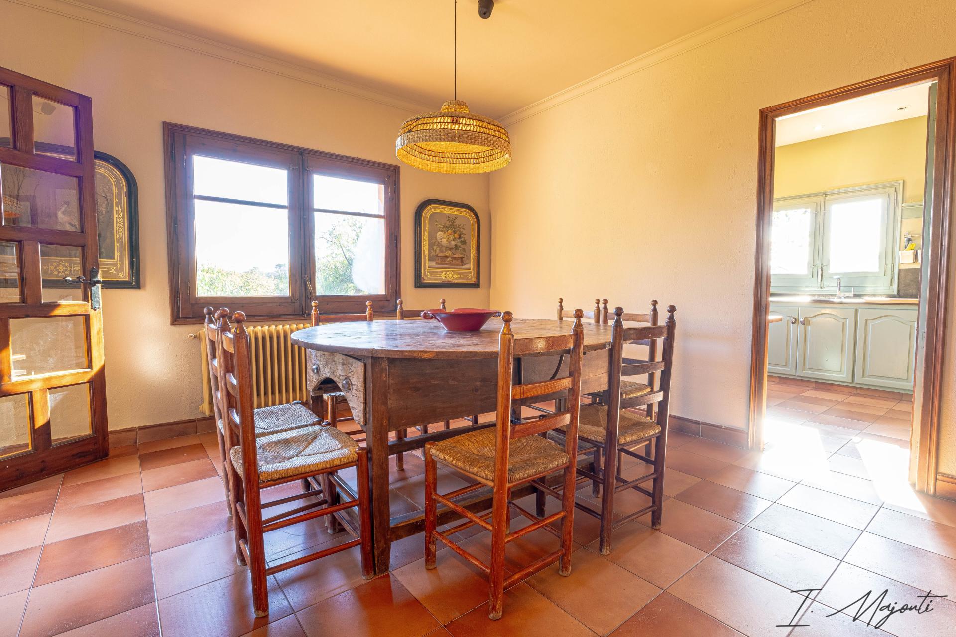 Photo 16 of the listing.