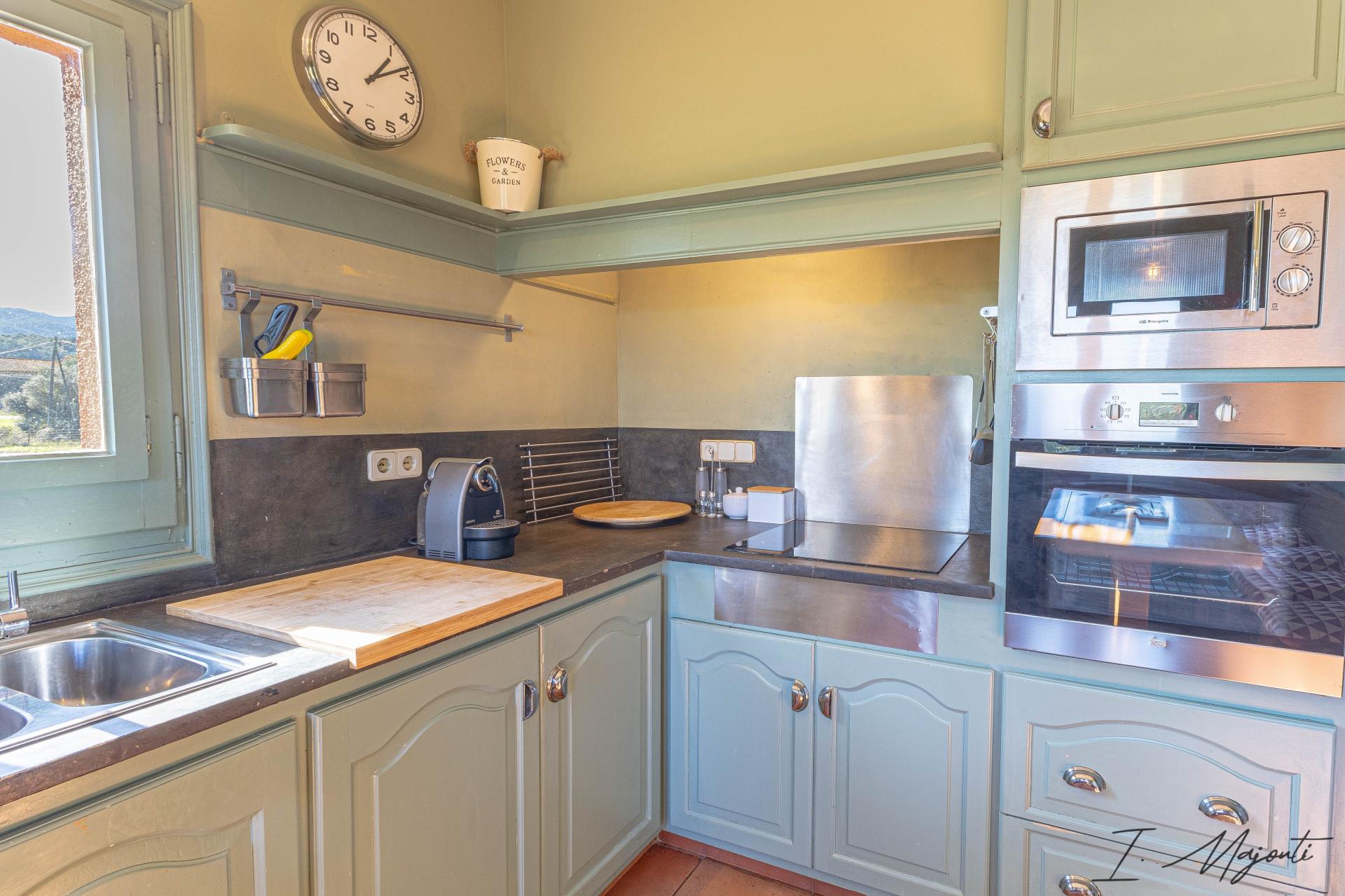 Photo 18 of the listing.