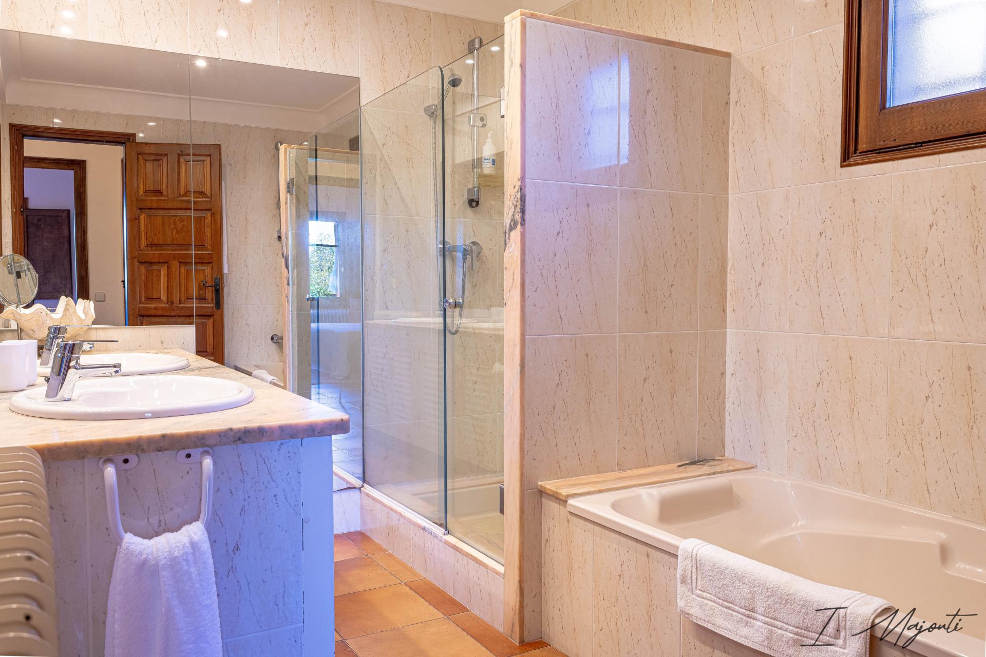 Photo 29 of the listing.