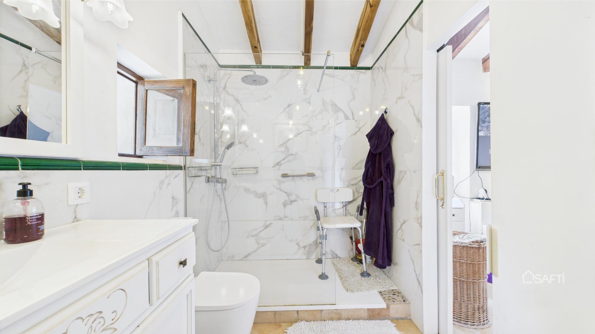 Photo 36 of the listing.