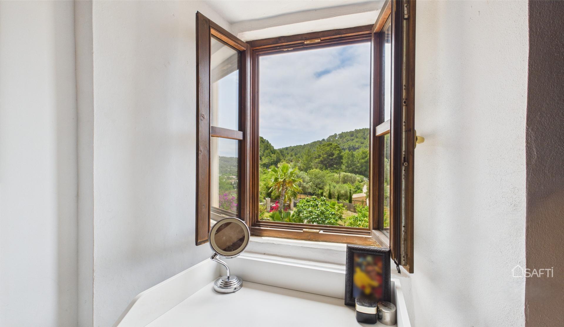 Photo 35 of the listing.