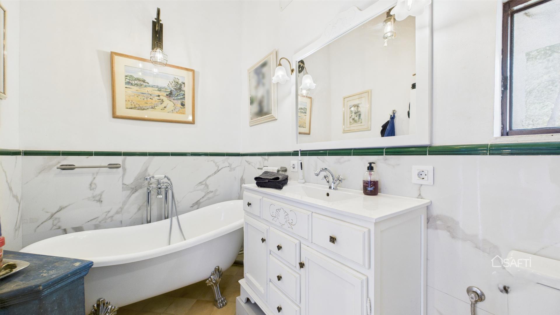 Photo 37 of the listing.