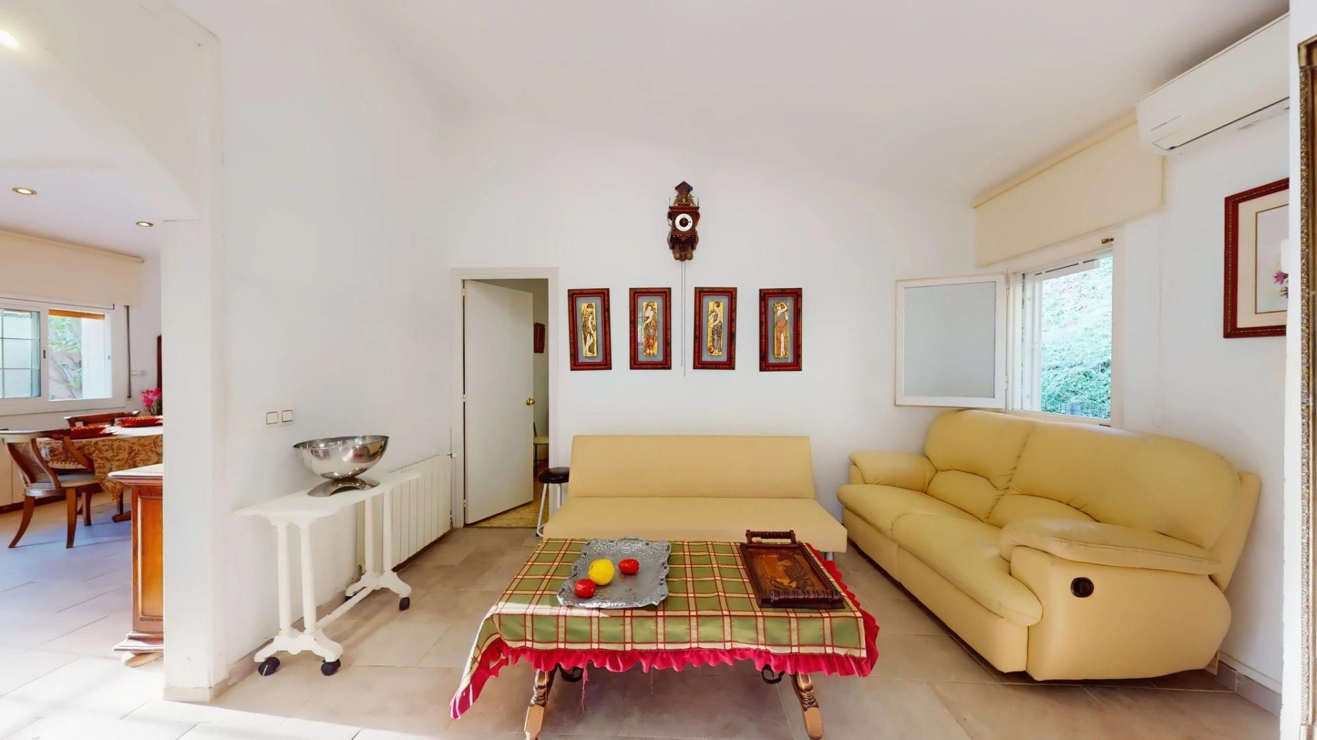 Photo 16 of the listing.