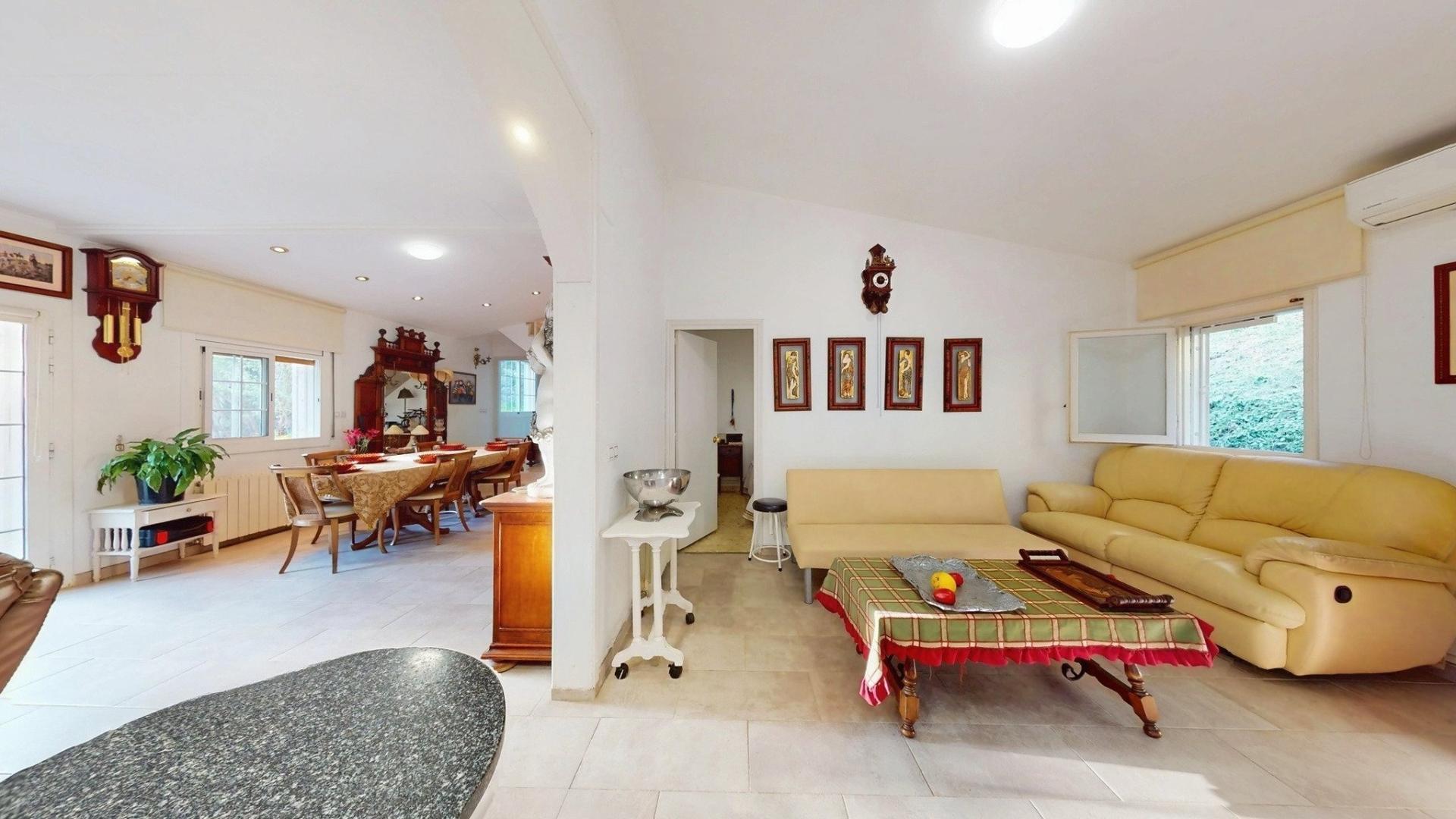 Photo 23 of the listing.