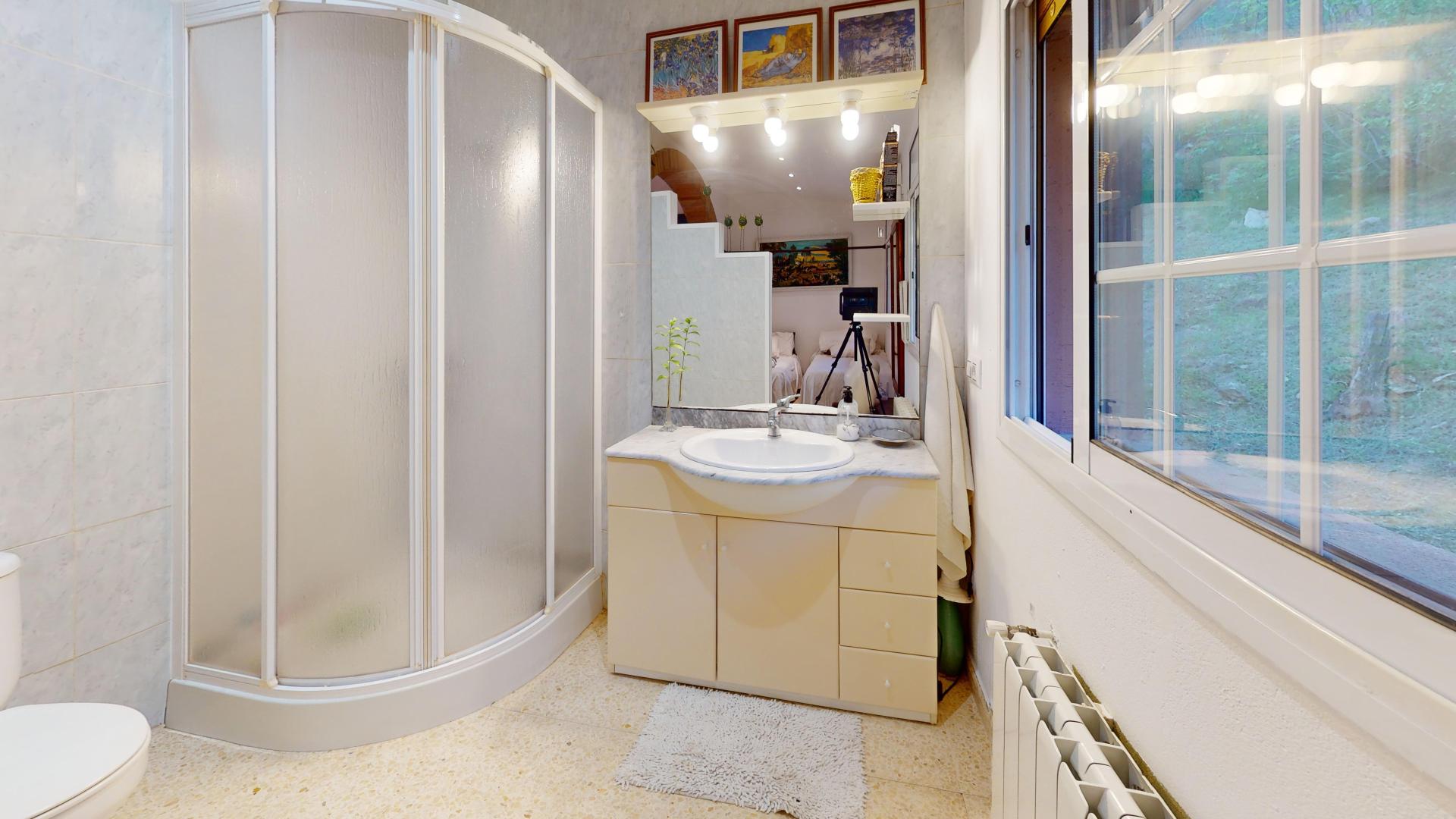 Photo 37 of the listing.