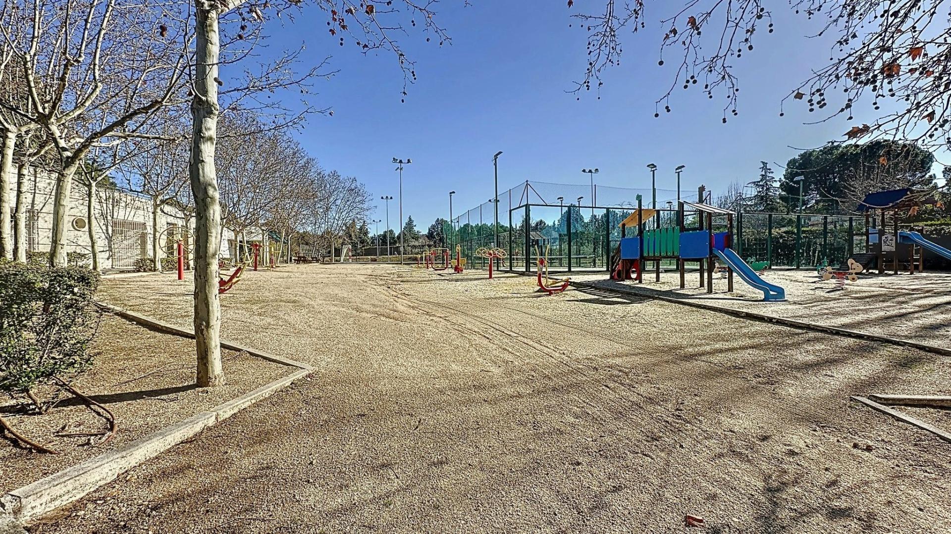 Photo 43 de l'annonce.