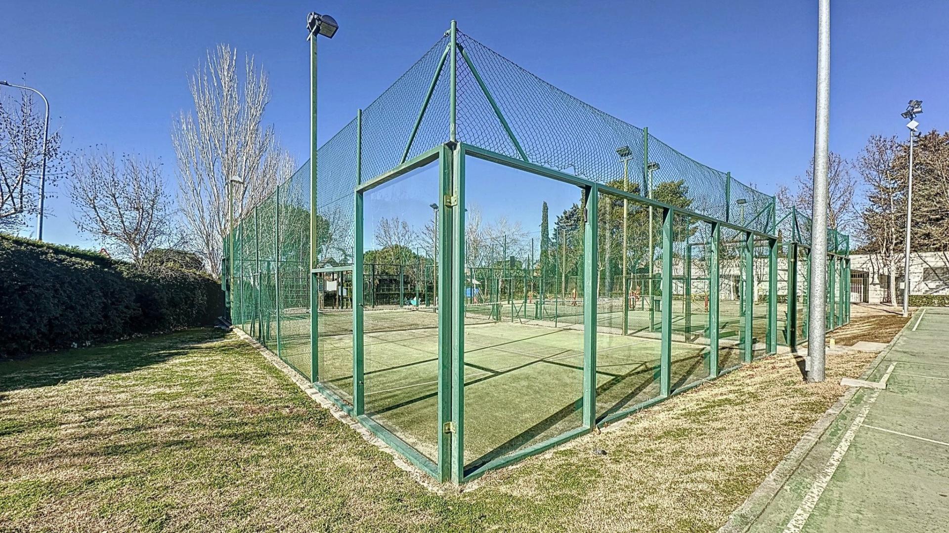 Photo 44 de l'annonce.