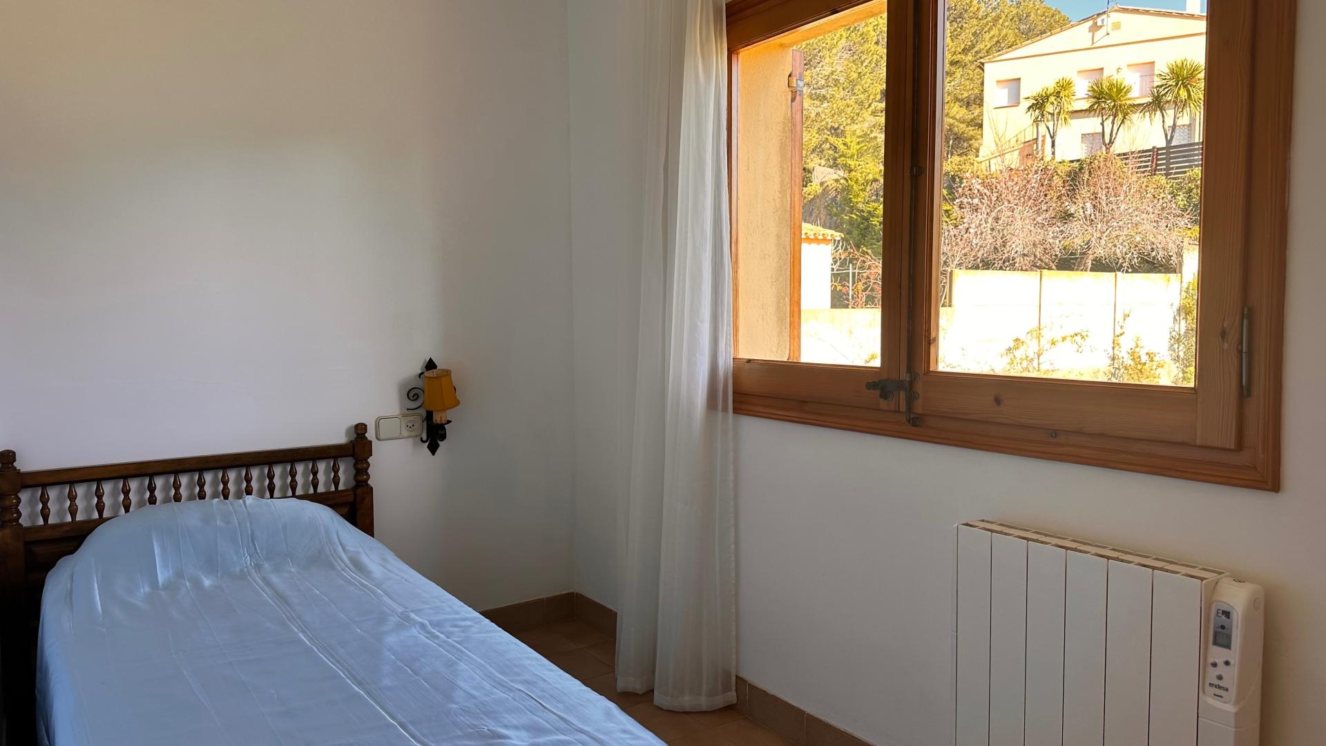 Photo 23 of the listing.