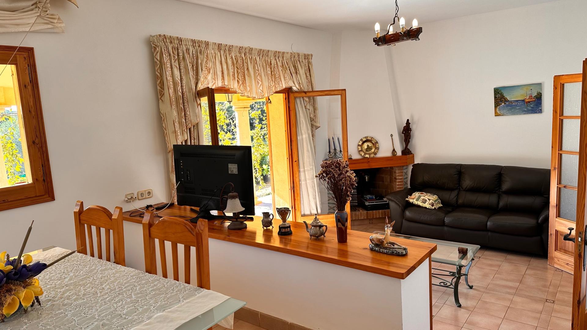 Photo 9 of the listing.