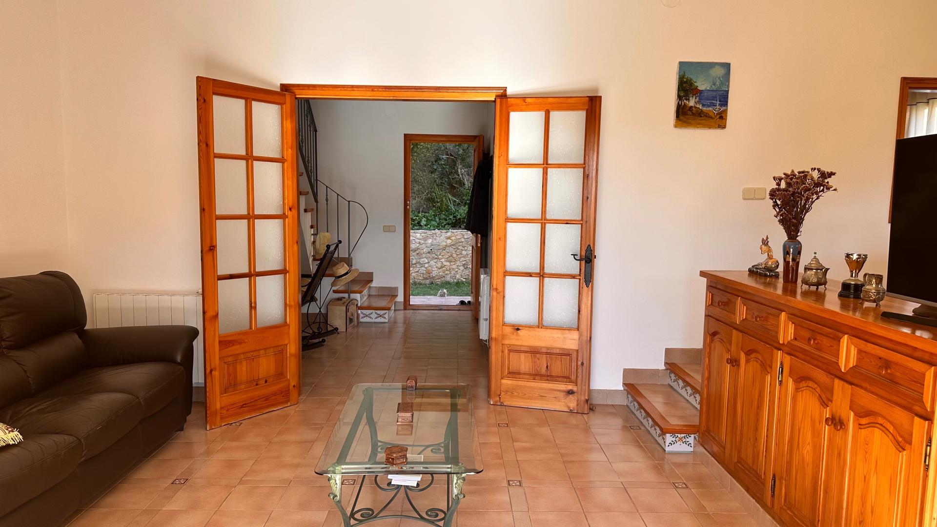 Photo 7 of the listing.