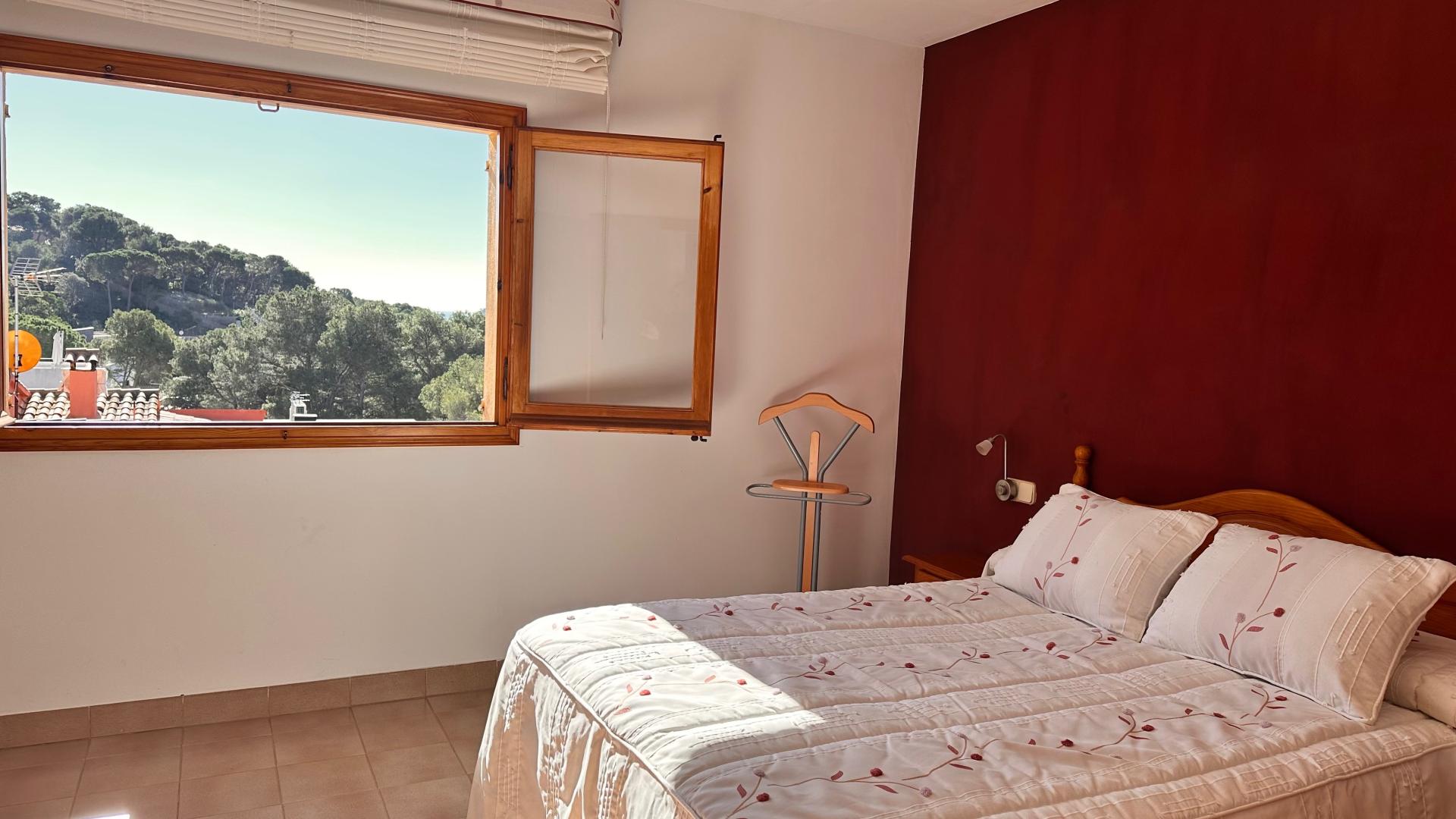 Photo 19 of the listing.