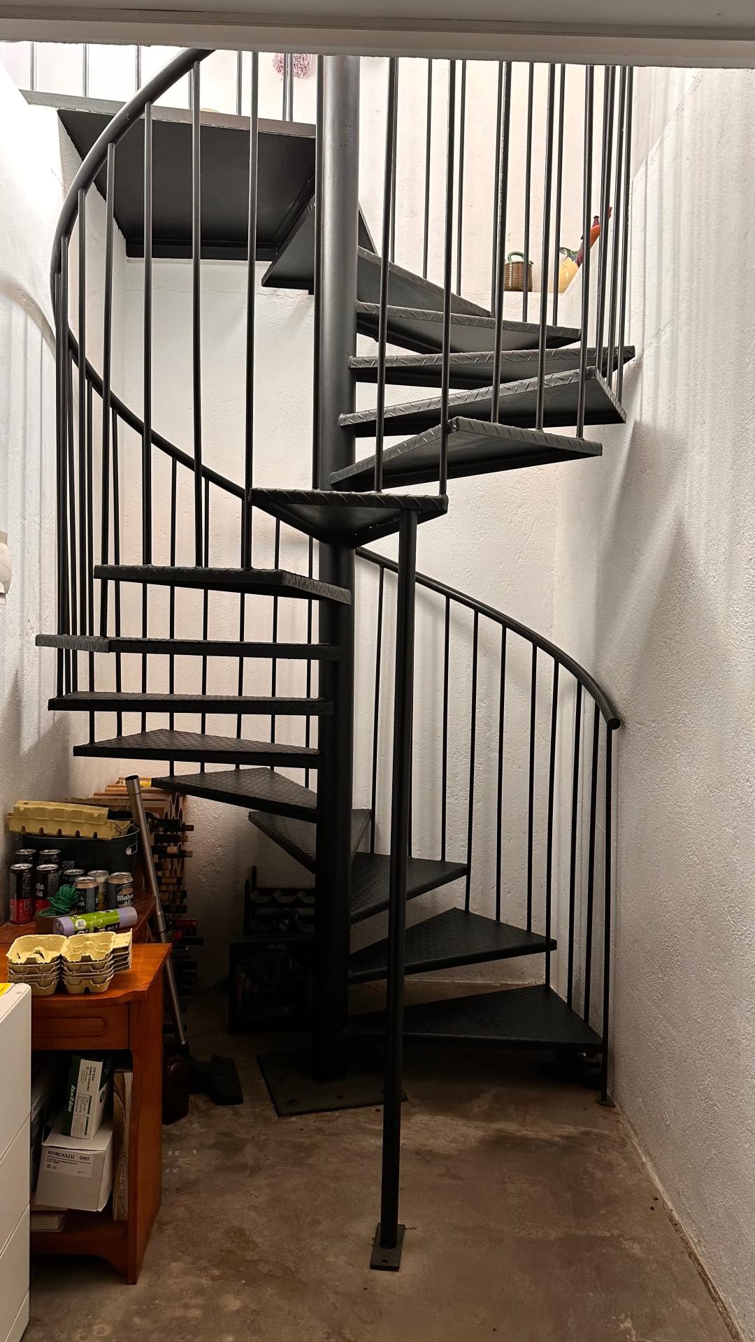 Photo 32 of the listing.