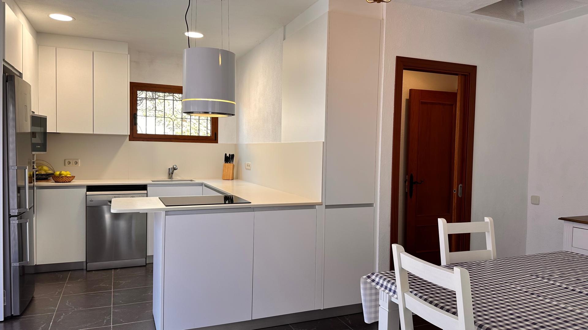 Photo 27 of the listing.