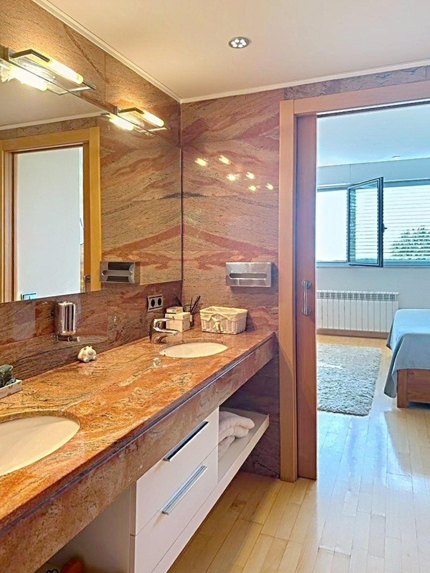 Photo 14 de l'annonce.