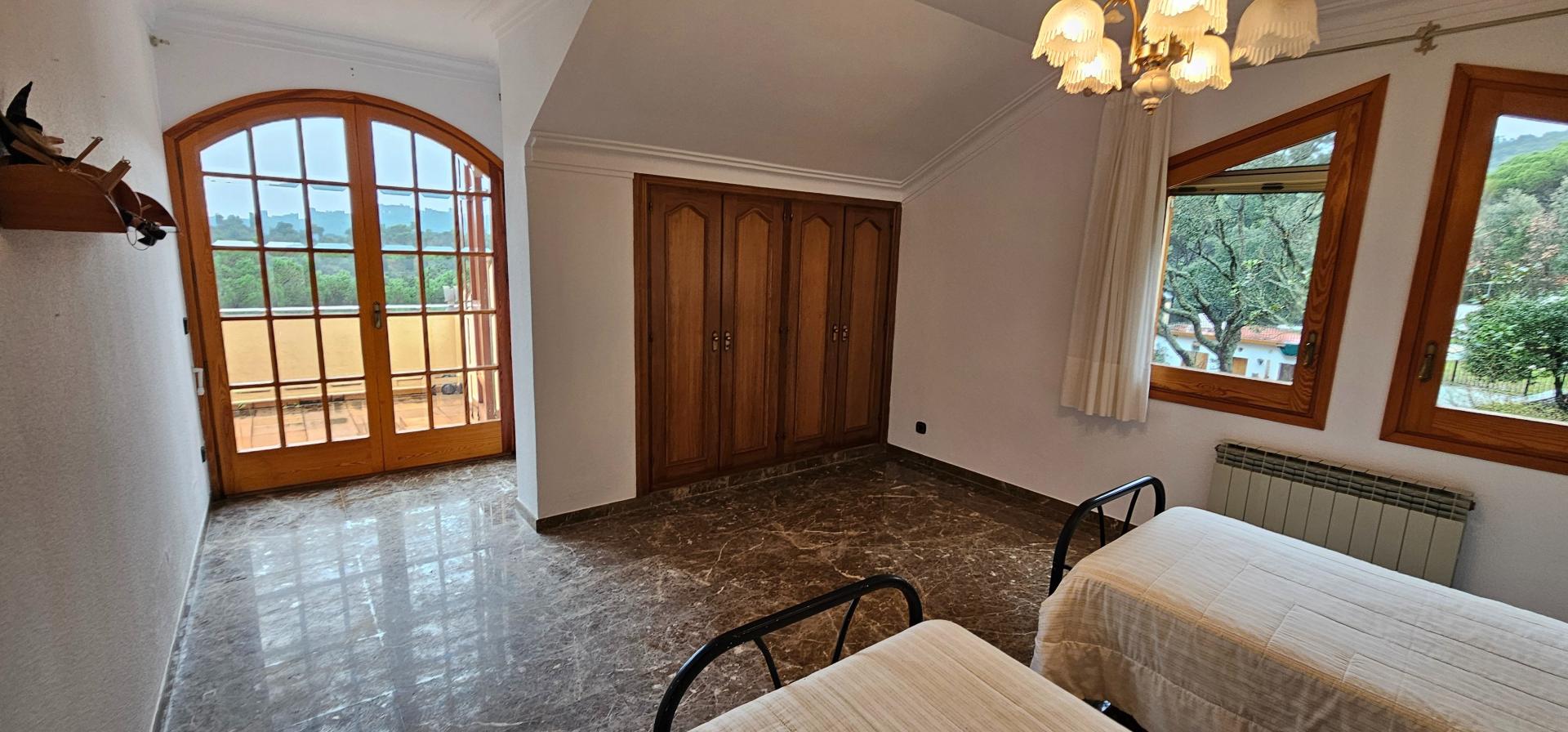 Photo 30 of the listing.