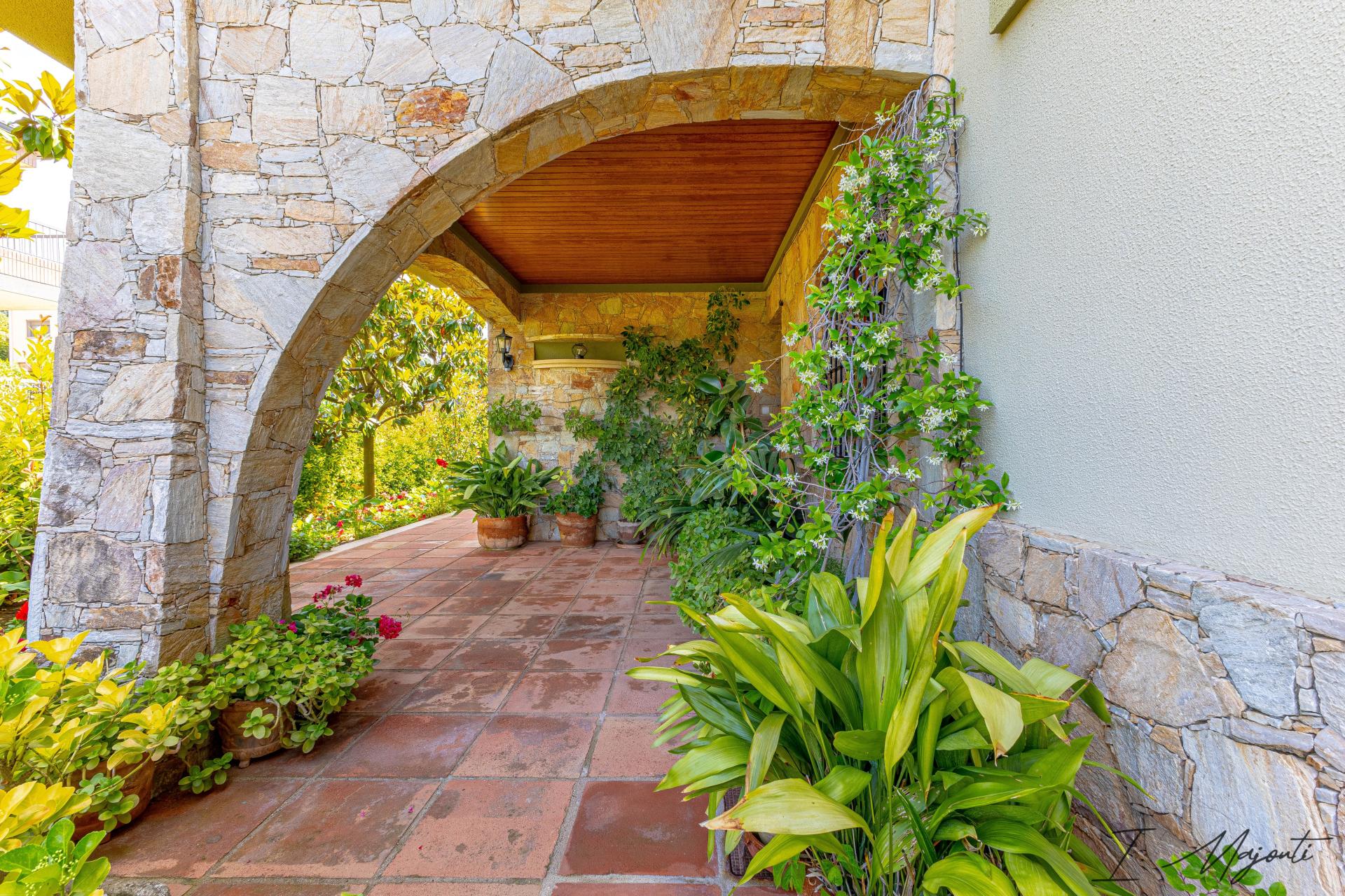 Photo 20 of the listing.