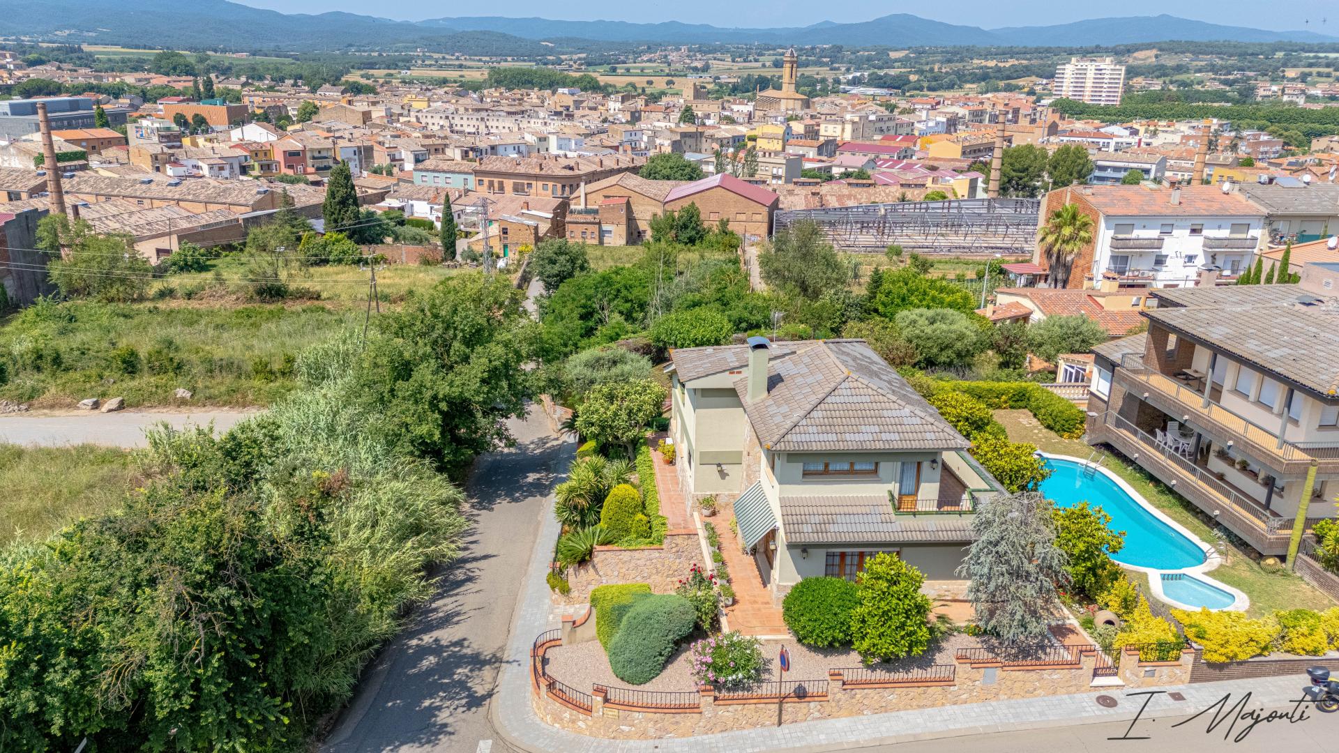 Photo 19 of the listing.