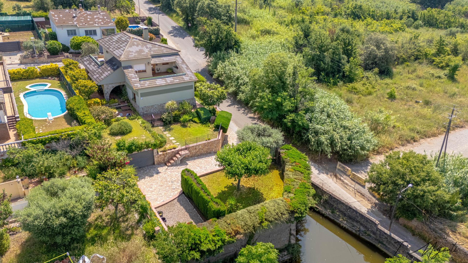 Photo 56 of the listing.