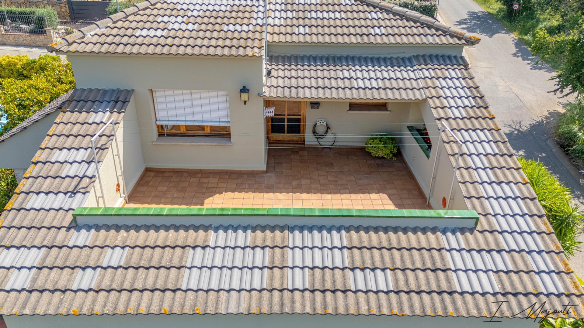 Photo 40 of the listing.