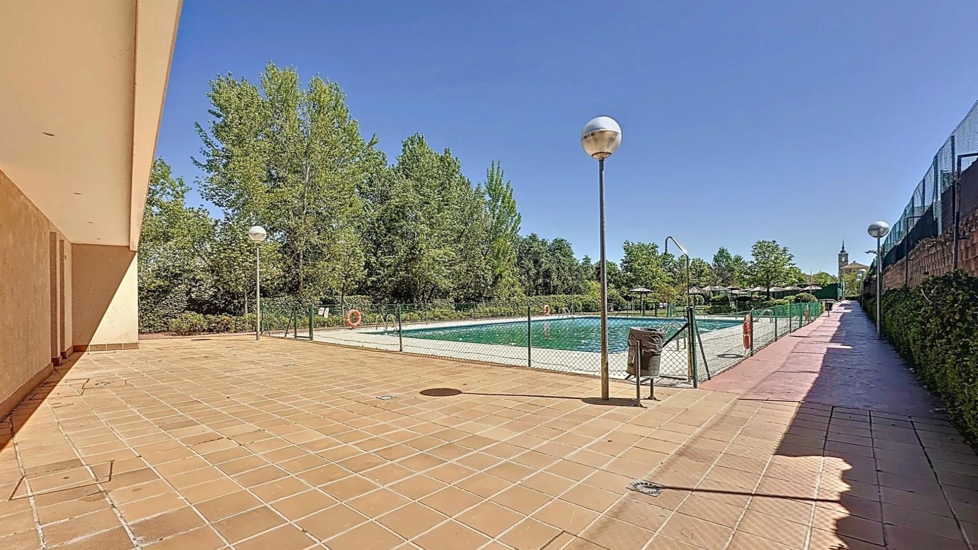 Photo 41 de l'annonce.