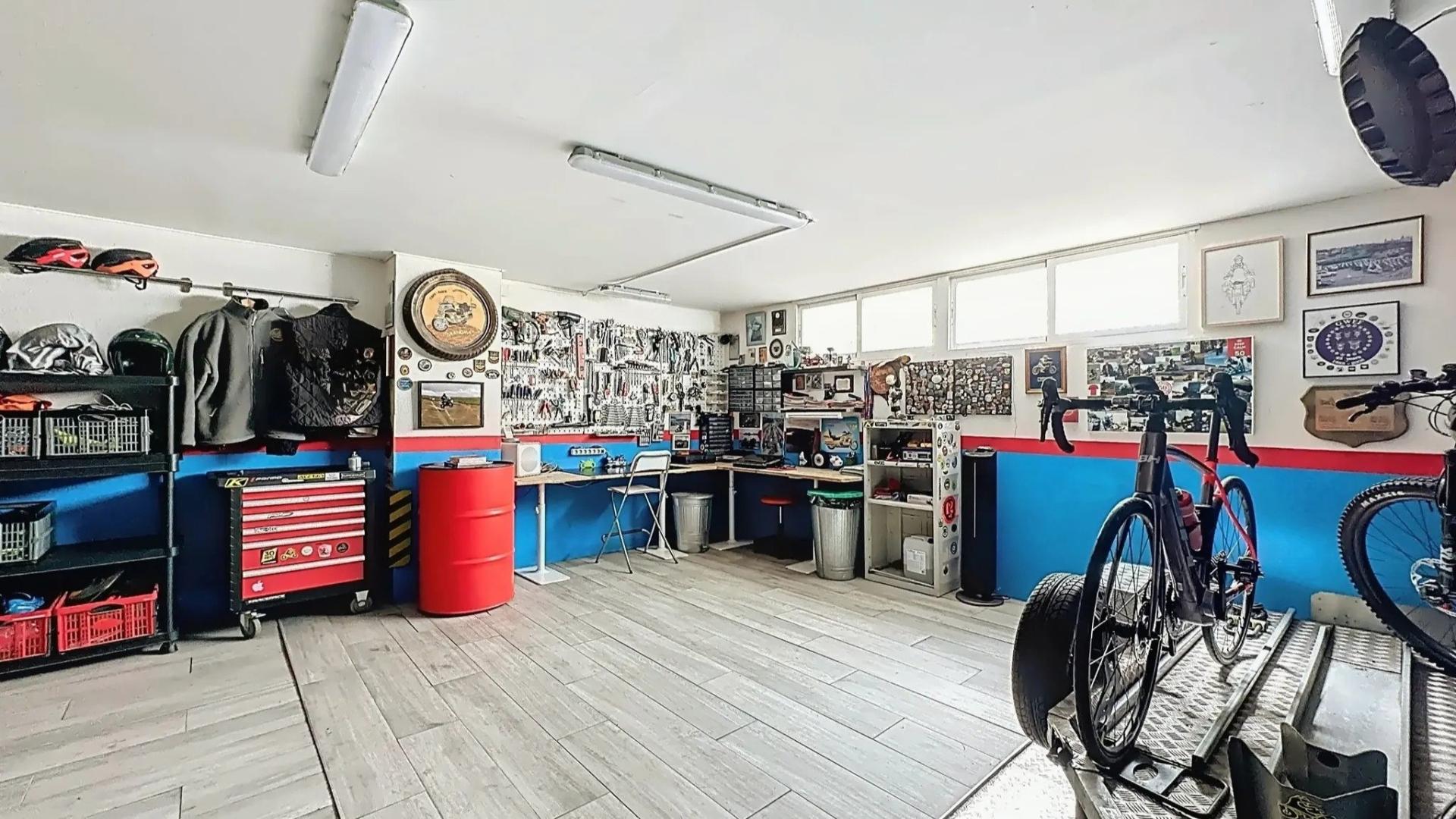 Photo 38 de l'annonce.