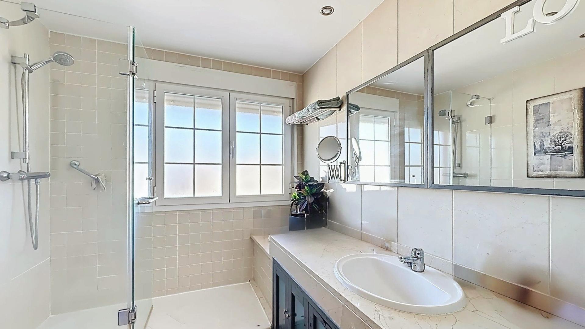 Photo 26 de l'annonce.