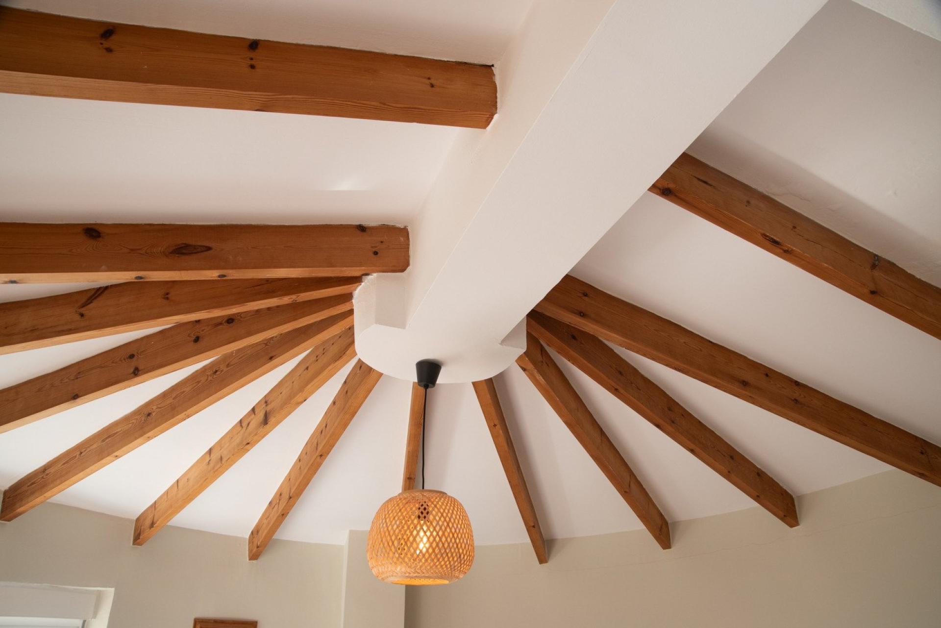 Photo 10 of the listing.