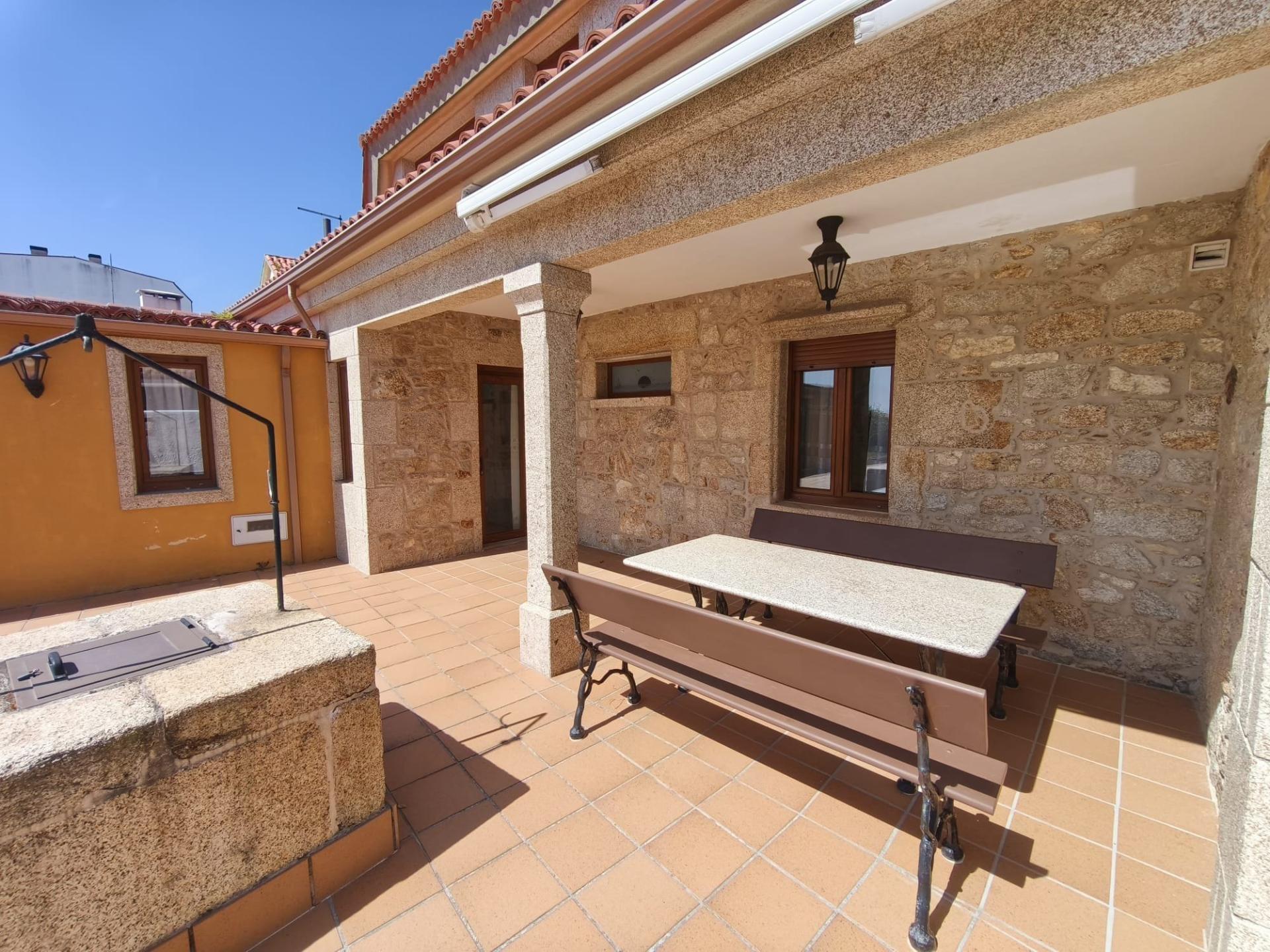 Photo 6 of the listing.