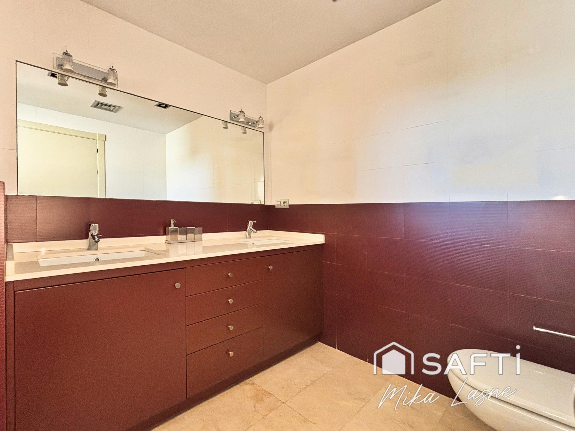 Photo 28 de l'annonce.