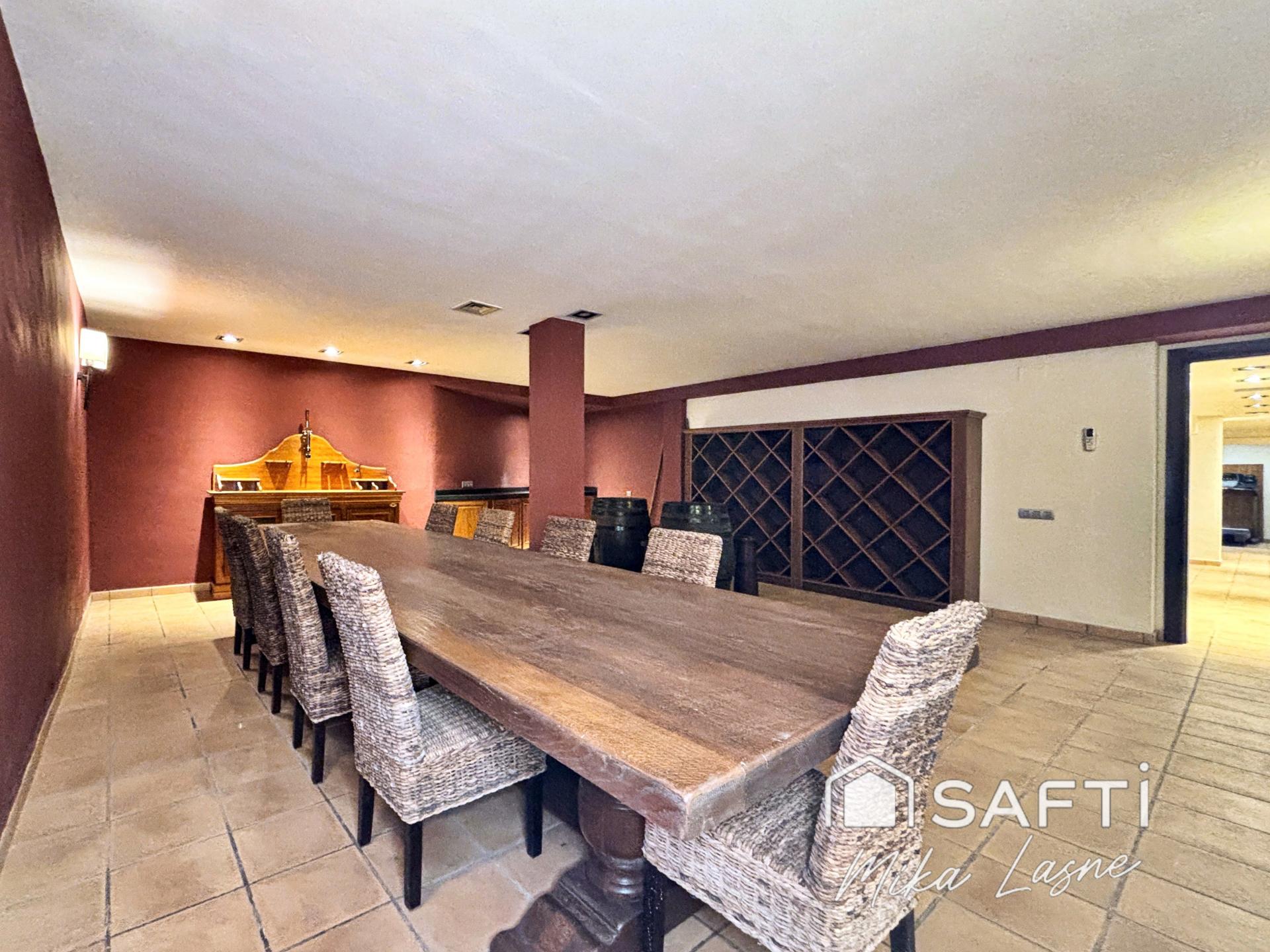 Photo 39 de l'annonce.