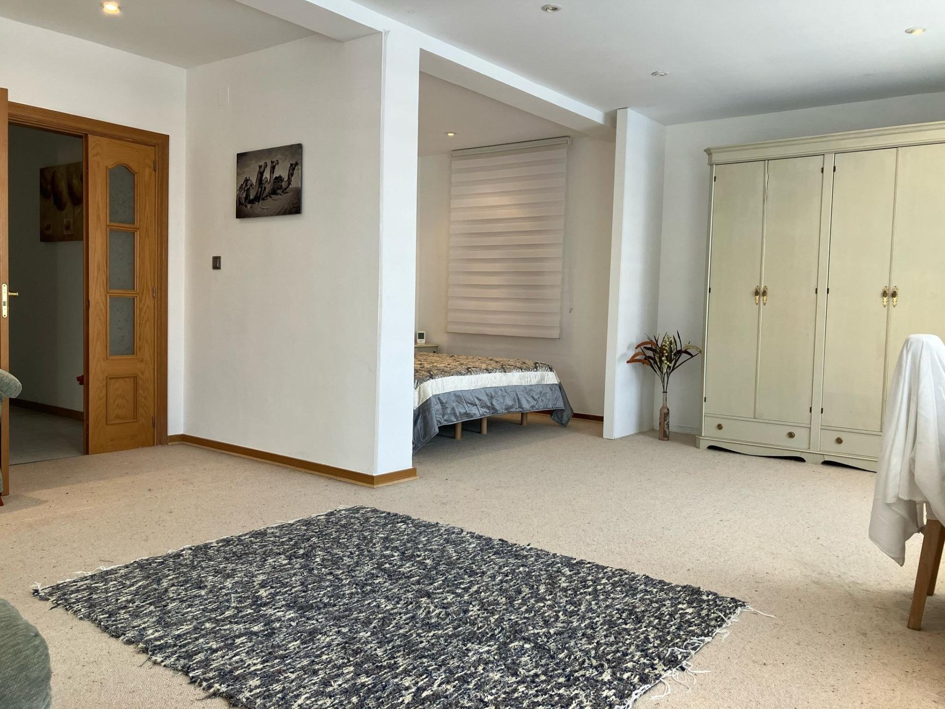 Photo 11 of the listing.