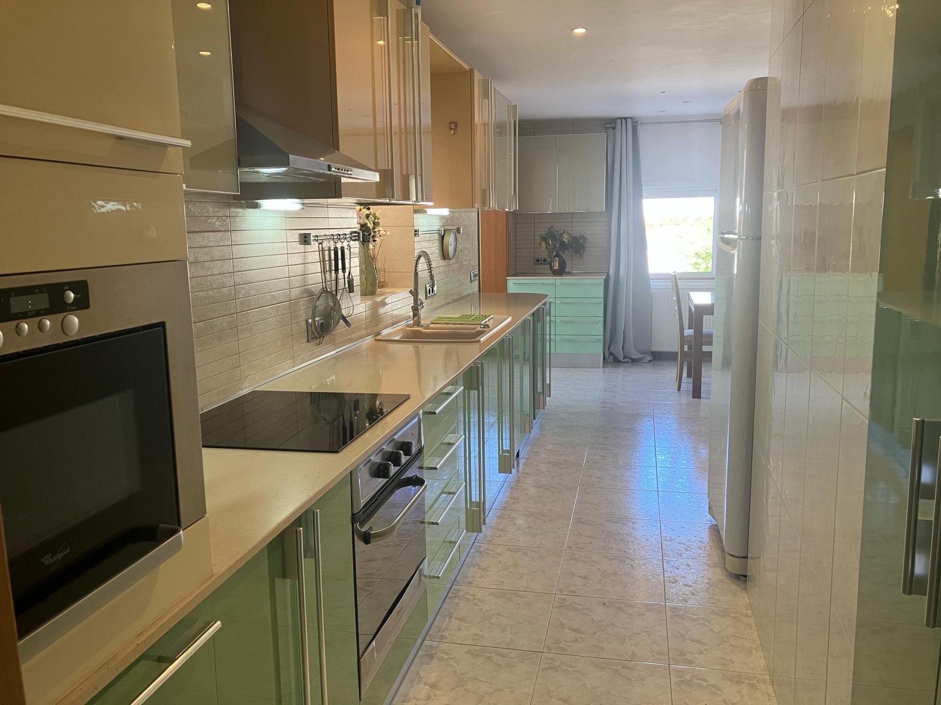 Photo 14 of the listing.