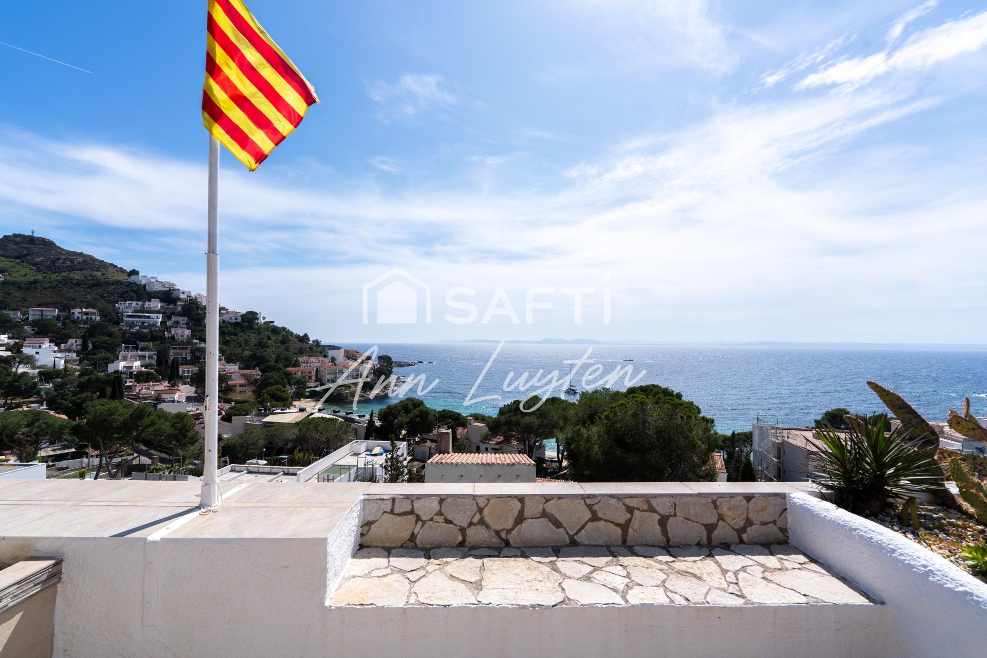 Photo 11 of the listing.