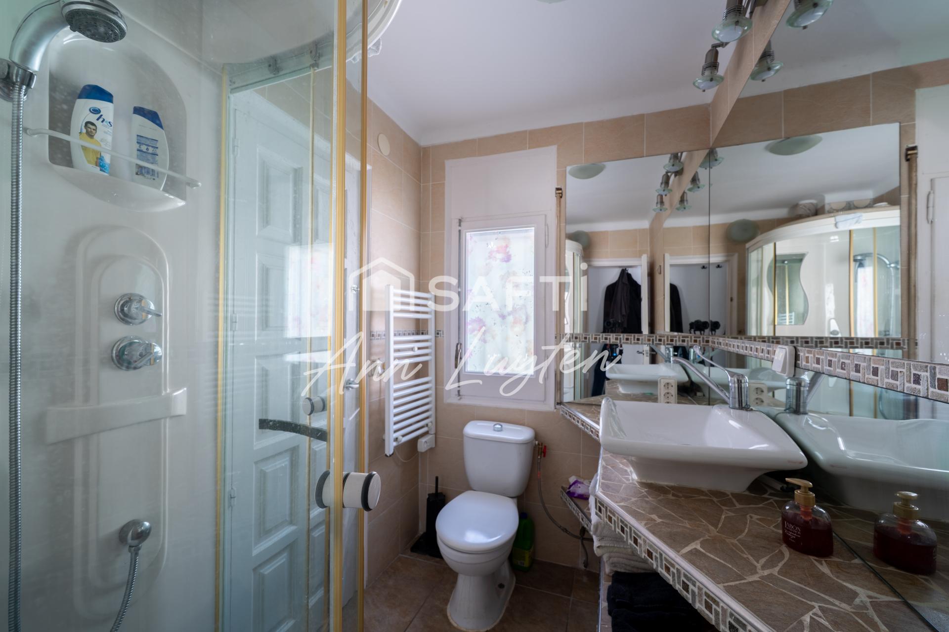 Photo 22 of the listing.