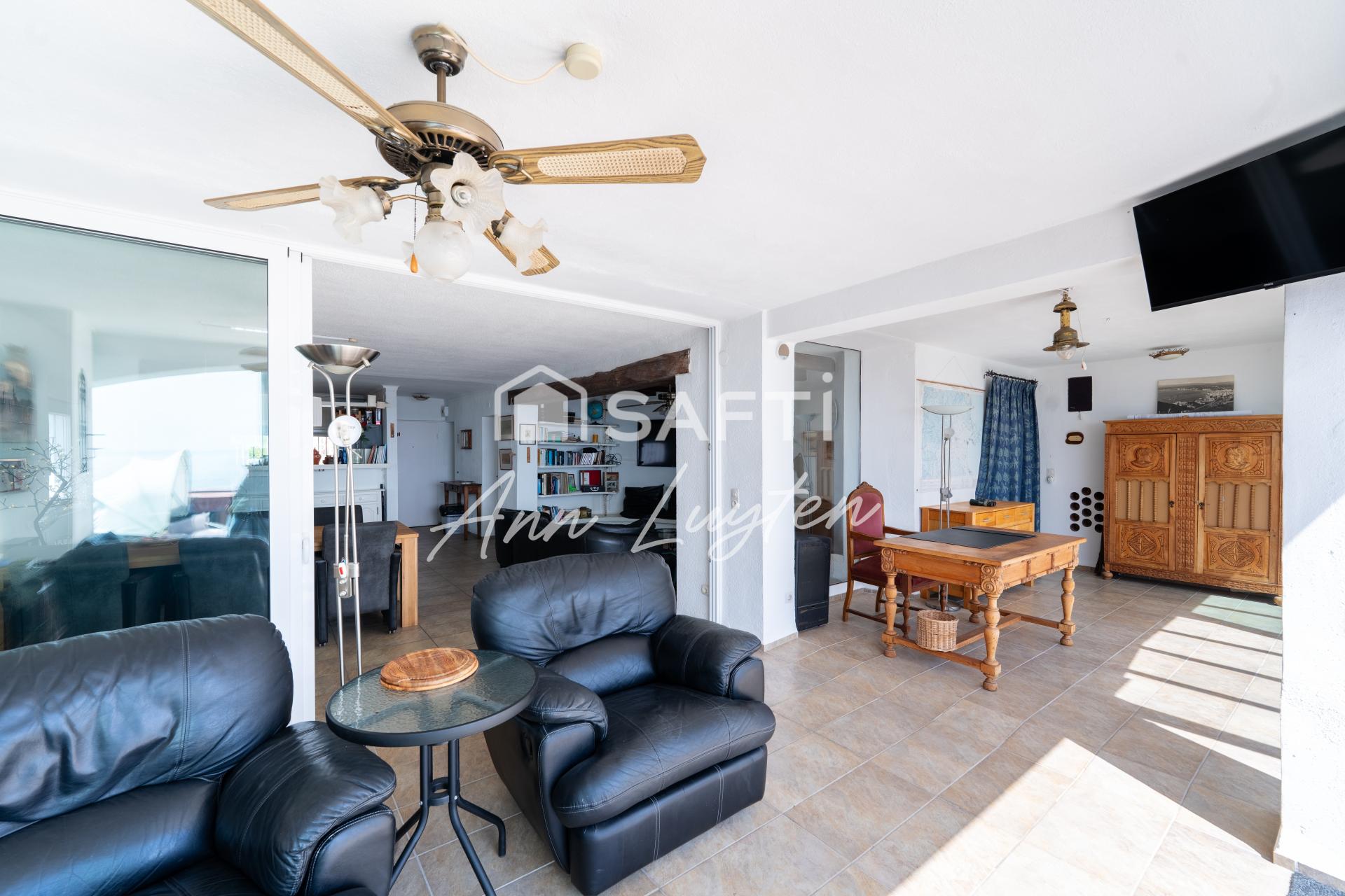 Photo 4 of the listing.