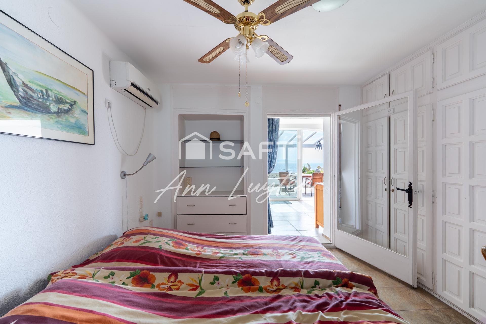 Photo 6 of the listing.