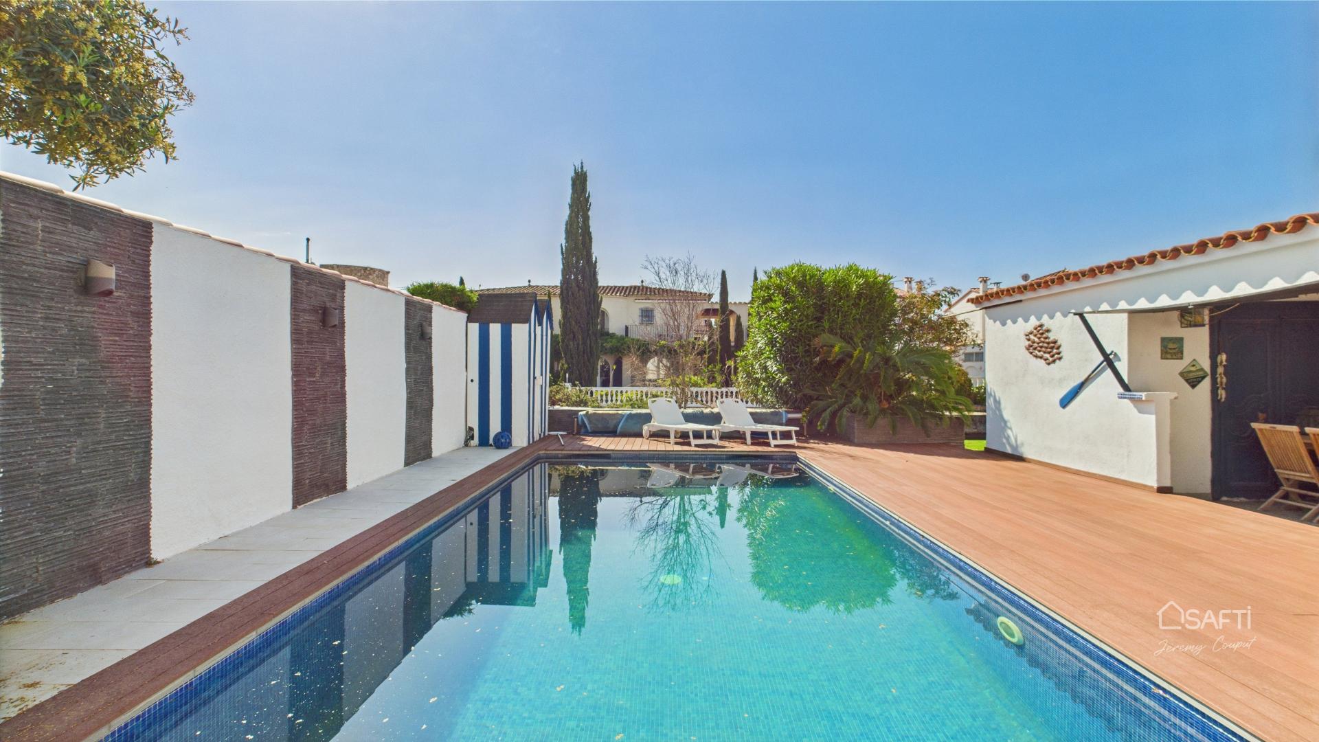 Photo 25 of the listing.