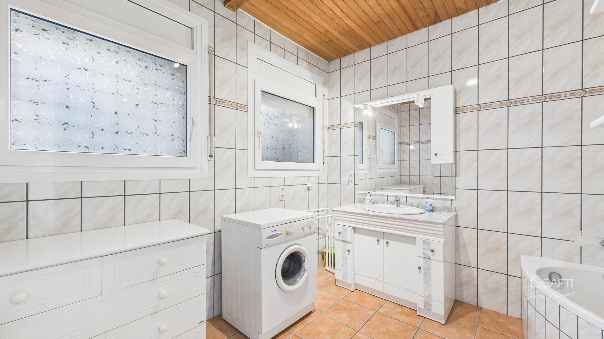 Photo 23 of the listing.