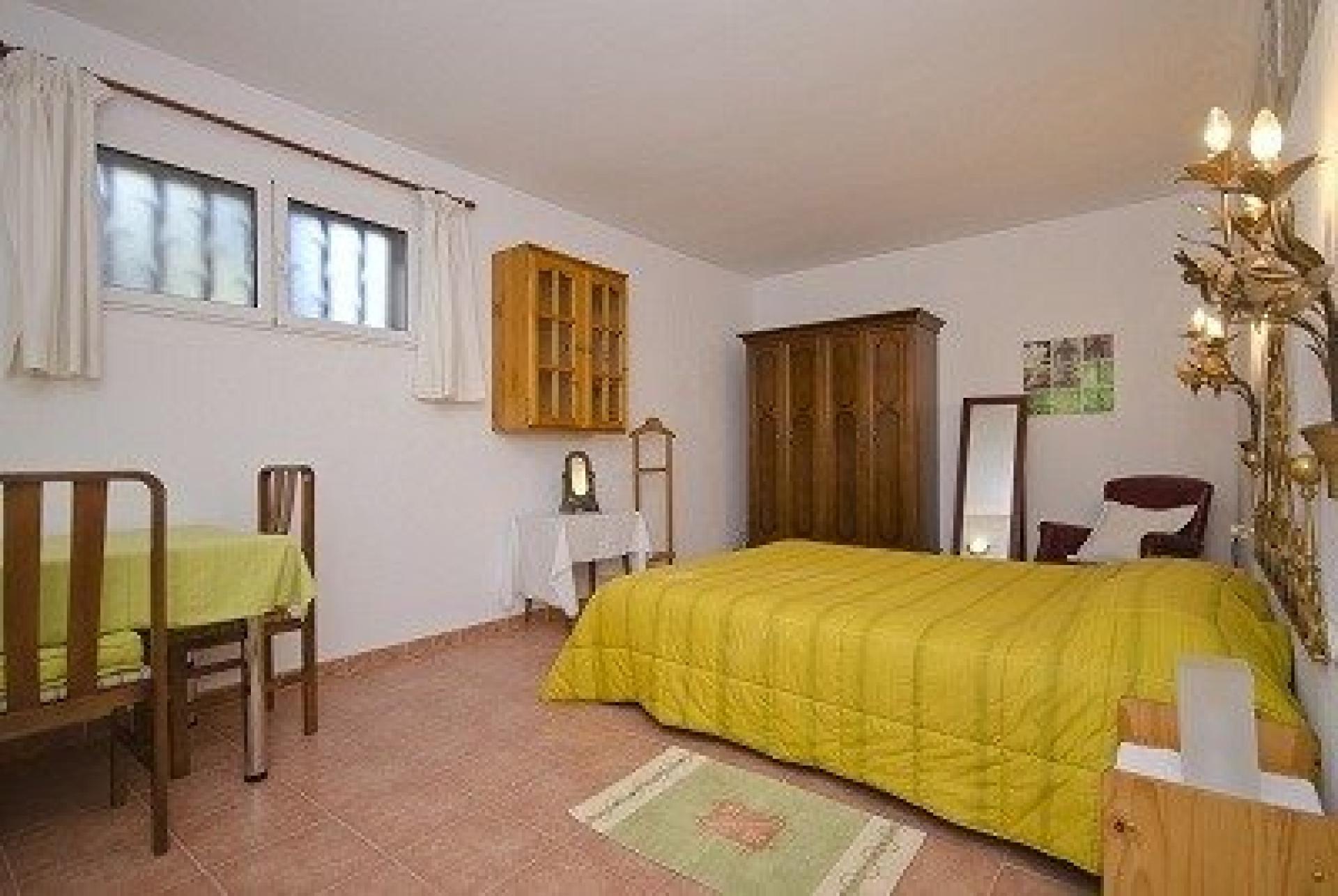 Photo 10 of the listing.