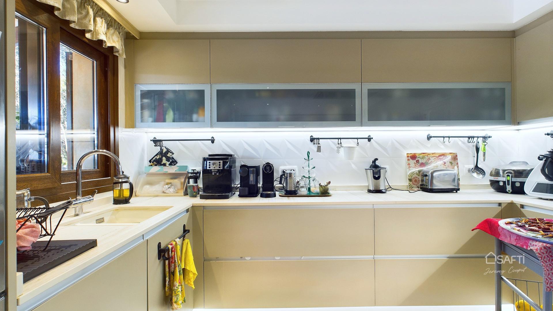 Photo 24 of the listing.