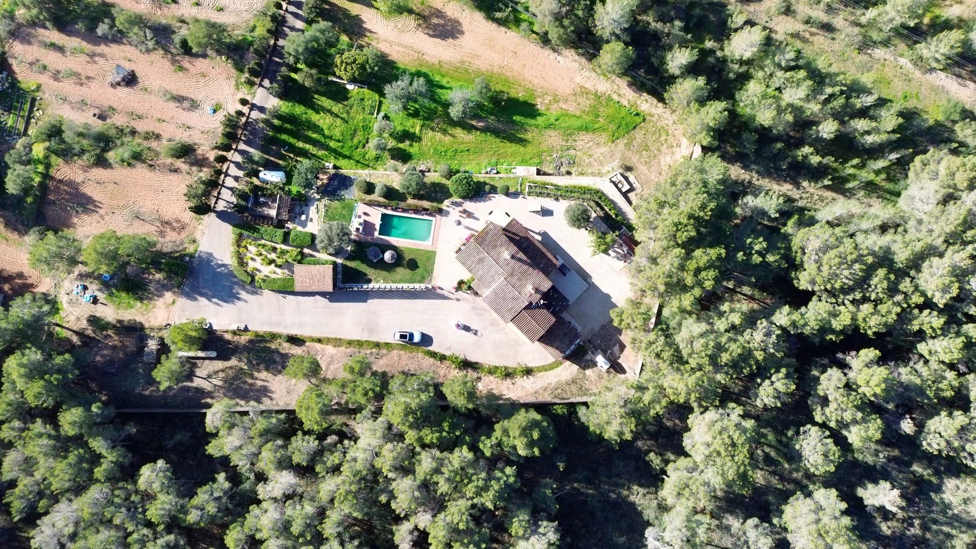 Photo 40 of the listing.