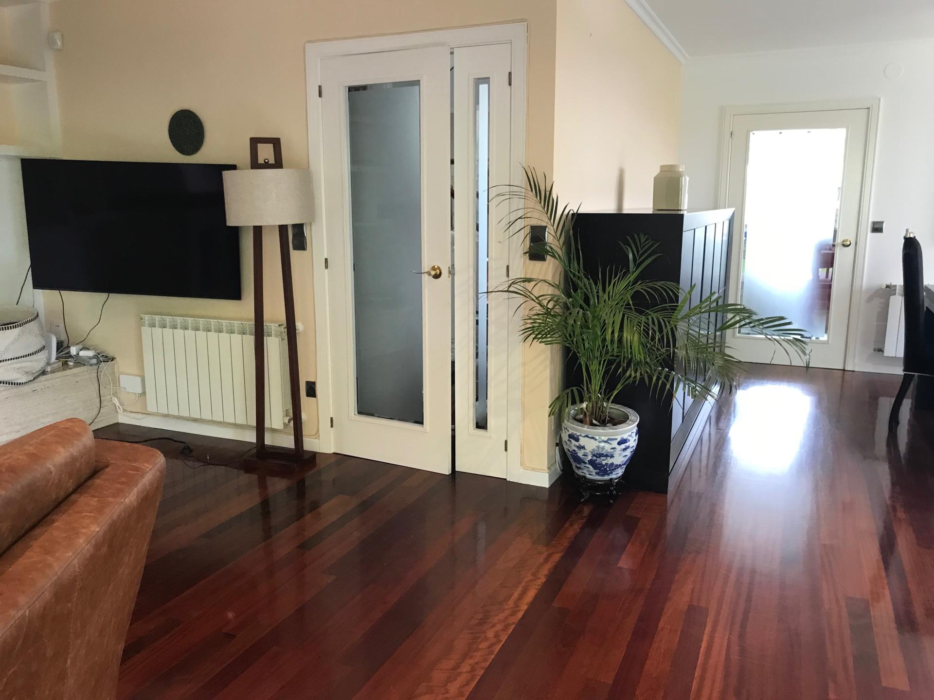 Photo 17 of the listing.