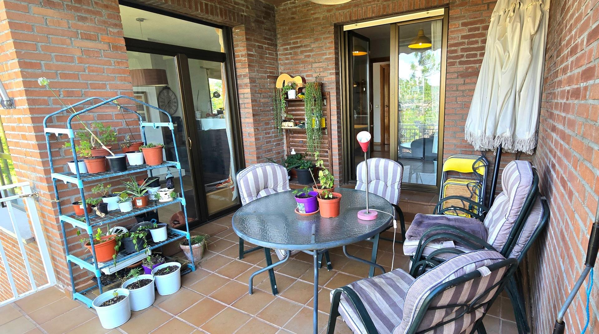 Photo 10 of the listing.